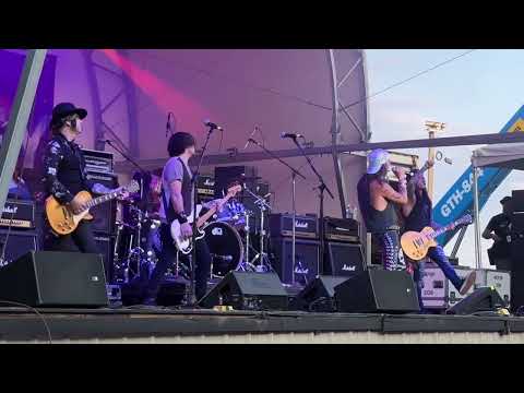 Steven Adler’s Band Nails ‘Sweet Child O’ Mine’ at NW Washington State Fair! 🎸