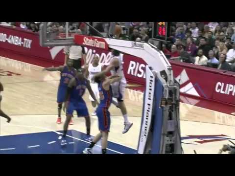 Blake Griffin RIDICULOUS slam dunk on Mozgov (Nov. 20, 2010)