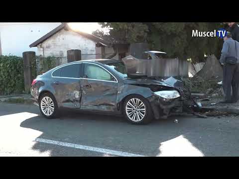 Jurnal MUSCEL TV 16.10.2023 Altă ,,ciocnire” în celebra intersecție de la TBC - scenariul se repetă