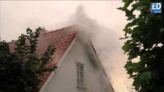 preview picture of video 'Binnenbrand bij bedrijfswoning in Geldrop'