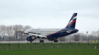 preview picture of video 'Spotting at Krasnodar Pashkovsky Airport (URKK): Airbus A319-111 VQ-BBD Aeroflot landing'