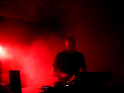 CHRIS LIEBING - CLR@WAREHOUSE PARTY-HUB STUDIOS (LONDON) INTRO.MOV