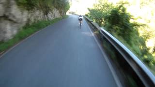 preview picture of video 'Marina Bike - Discesa Castelpoggio con il Pantani delle Casette!!!'
