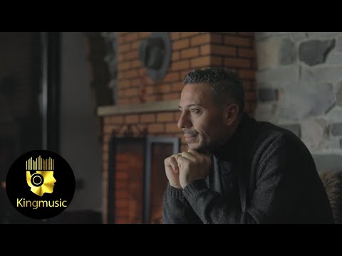 Şahin Özlem - Nasıl Olacak Böyle (Official Video)