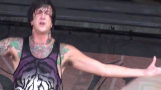 HD Of Mice &amp; Men - They Don&#39;t Call It the South For Nothing (Live at the Vans Warped Tour)