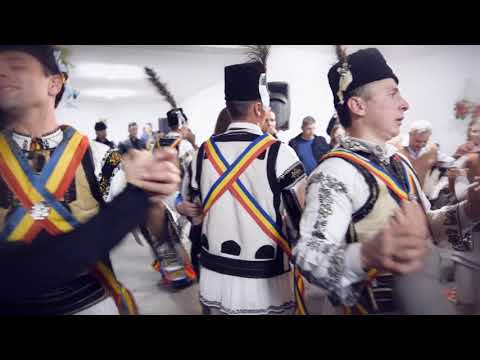 [12] Calusarii din Tarsa - Atmosfera la caminul cultural (27 decembrie 2017)