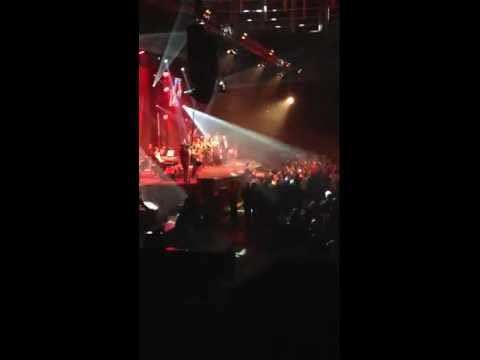 Karel Gott - Běž za svou láskou (Live, Brno) 2012