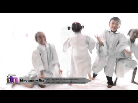 NTIZ (Ny Tsantan'Imahamasina Zandriny) - Extrait Mino aho ry Ray (Clip n°6 Album DVD "Zaro...")