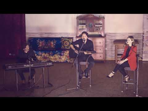 MAKARA - Kladilo se momče i djevojče