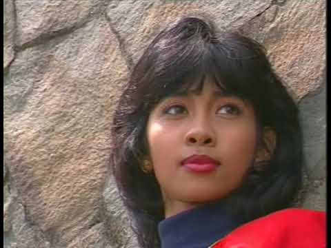 Tuty Subardjo - Berikan Daku Harapan (Official Music Video)