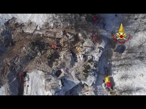 Tragedia all'hotel Rigopiano, le immagini del drone dei Vigili del Fuoco una settimana dopo