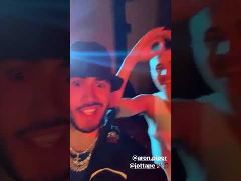 ARON PIPER, KEVINHO E JOTTAPÊ. GRAVAÇÃO DE VIDEO CLIPE