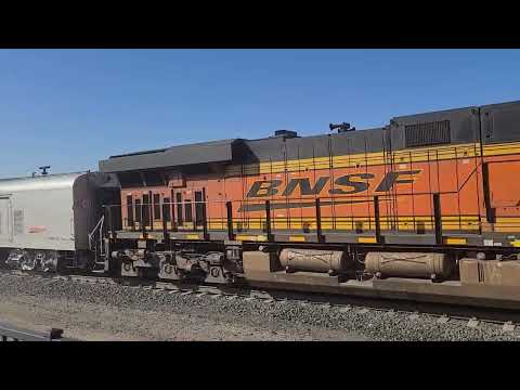 BNSF GEO Train at the Tehachapi Depot