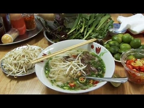 How to make Vietnamese Pho Bo