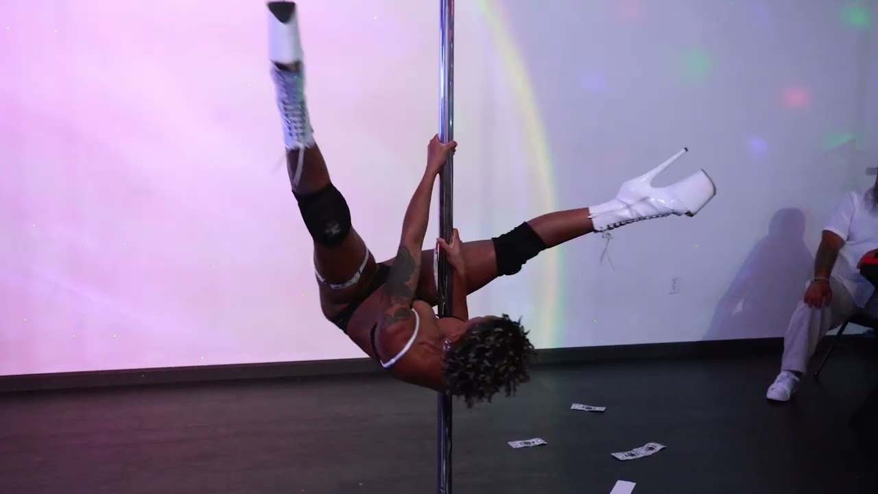 Promotional video thumbnail 1 for Lady Calypso
