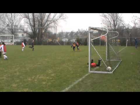 10.05 doelpunt-moreno.MPG