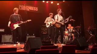 Kaisermühlen Electric Band spielt  "Just A Little Love" von Karl Ratzer