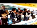 Мехико, Шочимилко, марьячи исполняют "Солнышко" ("Cielito Lindo") 