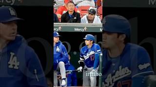大谷翔平選手のこういうところがいいですよね。大体、コーチにこんな事するの、大谷兄貴だけでしょう。仕返ししようとするダニーコーチも凄いけど。#shoheiohtani #ドジャース #dodgers