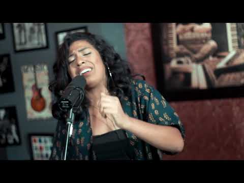 SALA DO GROOVE - OS AMANTES - KARLA CORONEL