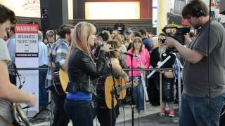 Rachele Lynae - Sticky Summer Lovin'