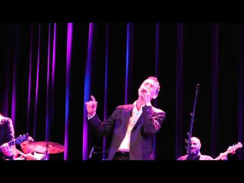 Massimo Savic - Iz Jednog Pogleda ( Live Akzent Theater Wien )