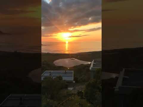 Casas do Silveira Vista Mar em Garopaba - Santa Catarina #airbnbdeluxo #casasdepraia #shorts