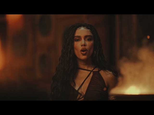 Meia Noite von Anitta & Shakira ((jetzt ansehen))