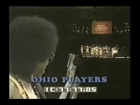 Ohio Players live performing “Honey”