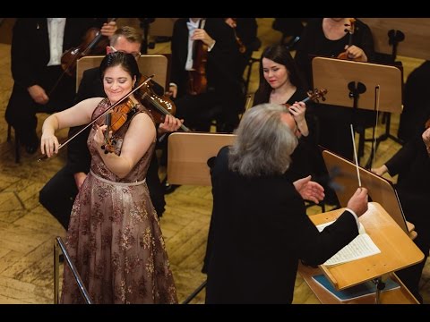 Veriko Tchumburidze plays Wieniawski Violin Concerto no. 2 in D minor, Op. 22 | BINAURAL