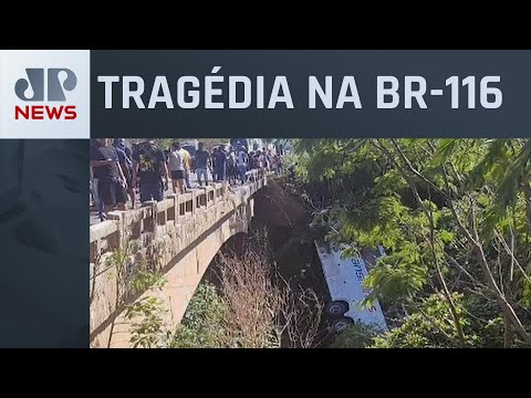 Acidente entre carros e ônibus deixa 8 vítimas fatais em Minas Gerais