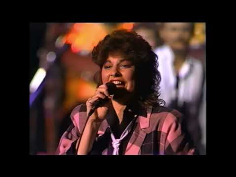 Kathy Troccoli - Holy, Holy - HD Live