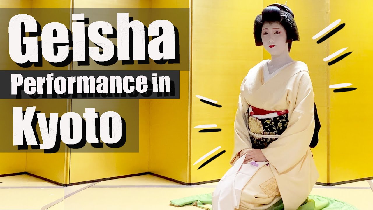 A traveler witnesses the Geisha performance in Gion!