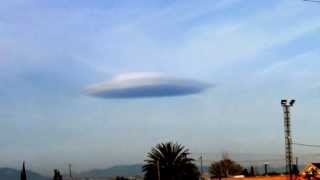 Ovni UFO Cloud Camouflage Mothership Over Argentina 18042013
