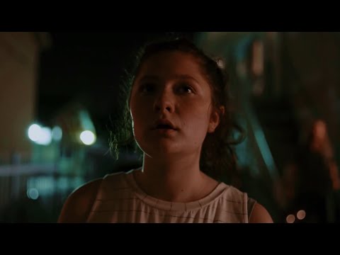 “Think the drugs are kickin in” | Debbie dances | S8E05 | Shameless