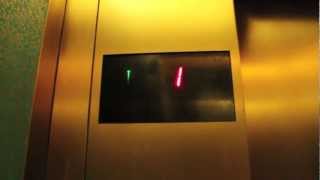 preview picture of video 'Custom OTIS 211 Hydraulic Elevator-Mohegan Sun (Shops, Near Casino of the Earth)'