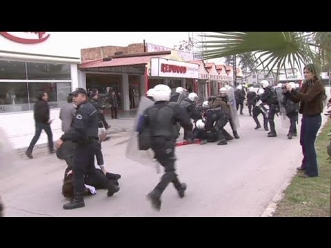 Турски протести срещу "Пейтриът"