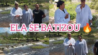 BATISMO NAS ÁGUAS/ MONIQUE SE BATIZOU/ Milena Matos 