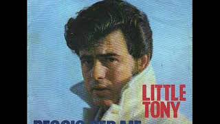 Kadr z teledysku Peggio per me tekst piosenki Little Tony