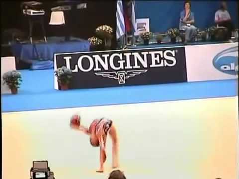 Someone should tell this girl that this can't be done