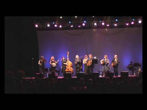 30 BACK TO THE WELL DAUGHTERS OF BLUEGRASS