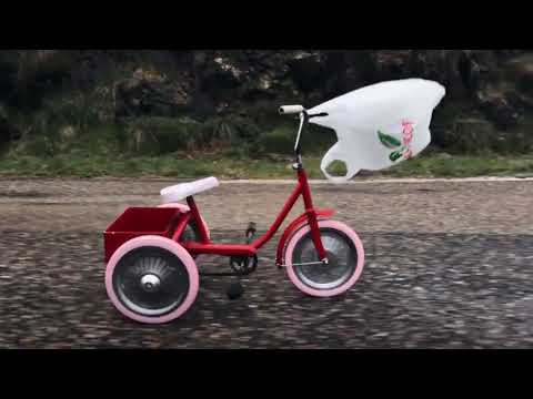 Michel Gondry's delightful Apple commercial shot on an iPhone (VIDEO).