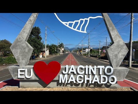 Ângelo Saretto dando a volta de bike em Jacinto Machado/SC 