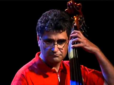 Trio Sylvain Luc - Renaud Garcia-Fons - Keyvan Chemirani (640 x 360).flv