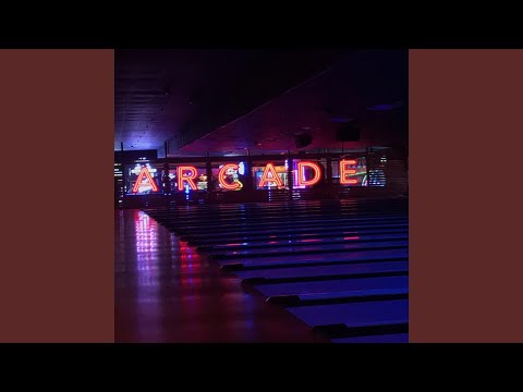 Middy Titty - Paulie Leparik