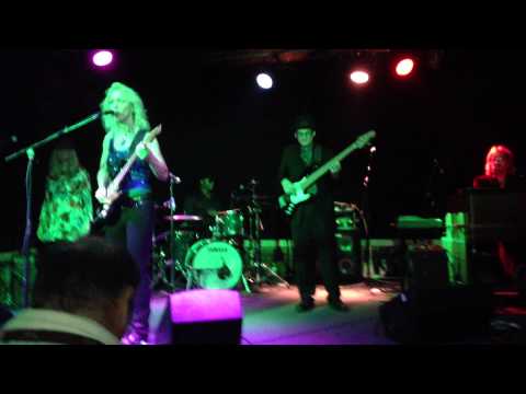 The Laurie Morvan Band at Club 152