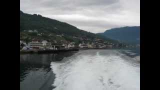 preview picture of video 'Schnellfähre auf dem Sognefjorden'