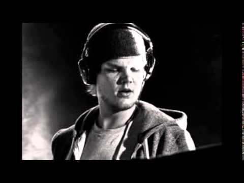 Avicii ft Basto & David Guetta-Tomorrowland 2013 (Official Song)