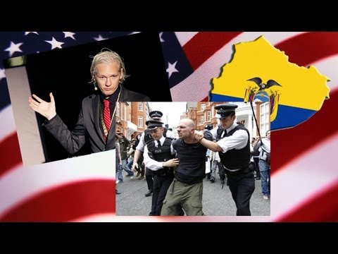 Underground: The Julian Assange Story (Clip 'Chatting')