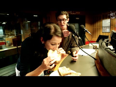 Adriano Zumbo cooks toasties in the triple j kitchen